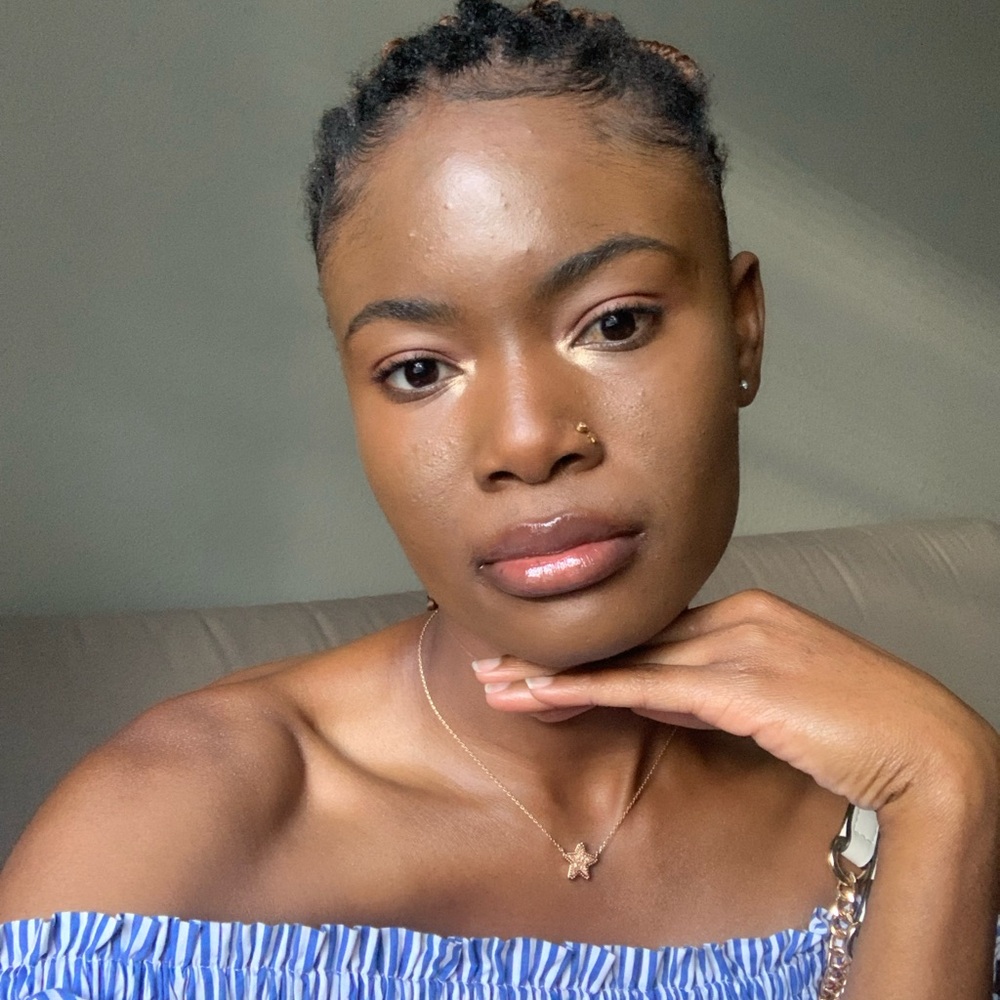 Meet your Posher, Esther